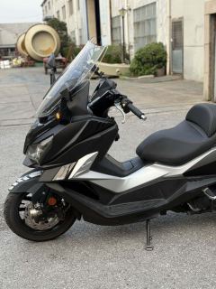 SYM Cruisym 300 - фото 7