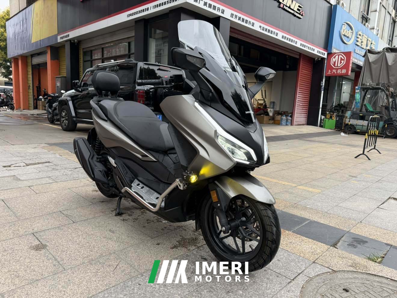 2025 Honda NSS350