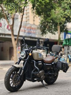 QJMOTOR Flash 300 - ფოტო 1