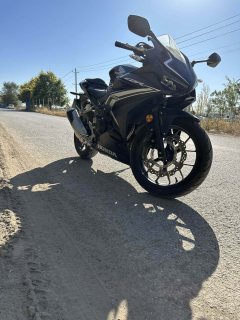 Honda CBR400R - ფოტო 1