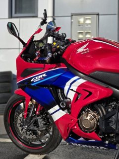 Honda CBR650R - photo 11