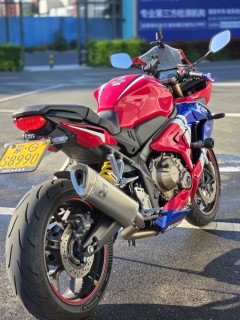 Honda CBR650R - photo 4