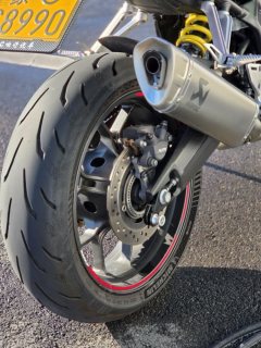 Honda CBR650R - photo 8
