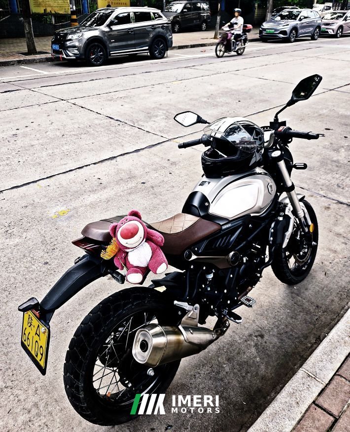 2021 Voge 300AC