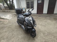 QJMOTOR Hong 125 - photo 2