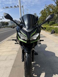 Kawasaki Ninja 400 - ფოტო 4