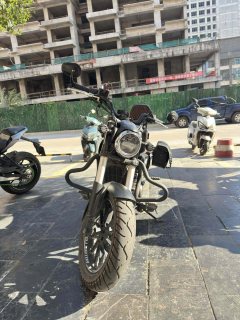 QJMOTOR Flash 300 - фото 6