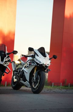 Aprilia RSV4 1100 cc - ფოტო 2