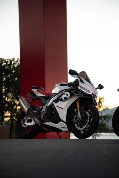 Aprilia RSV4 1100 cc - ფოტო 3