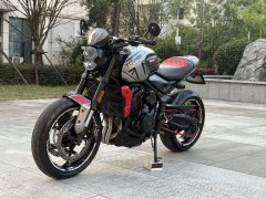 Triumph Trident 660 - ფოტო 8