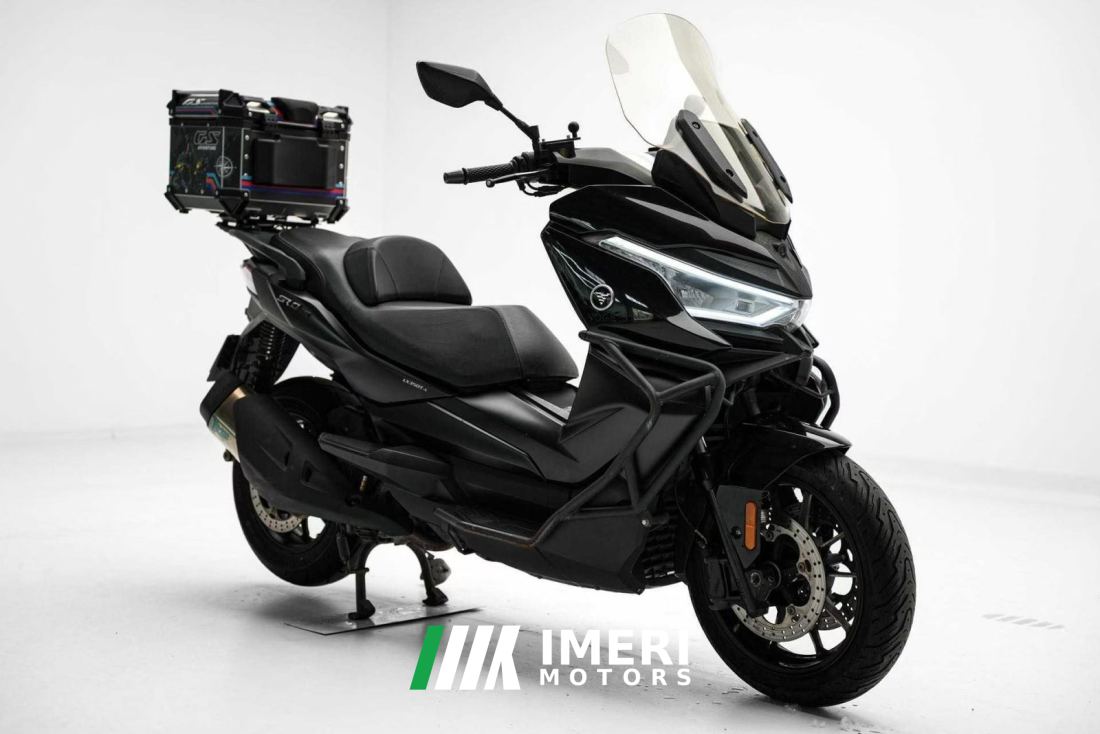 Voge SR4 Max 350 cc - motorcycle from China
