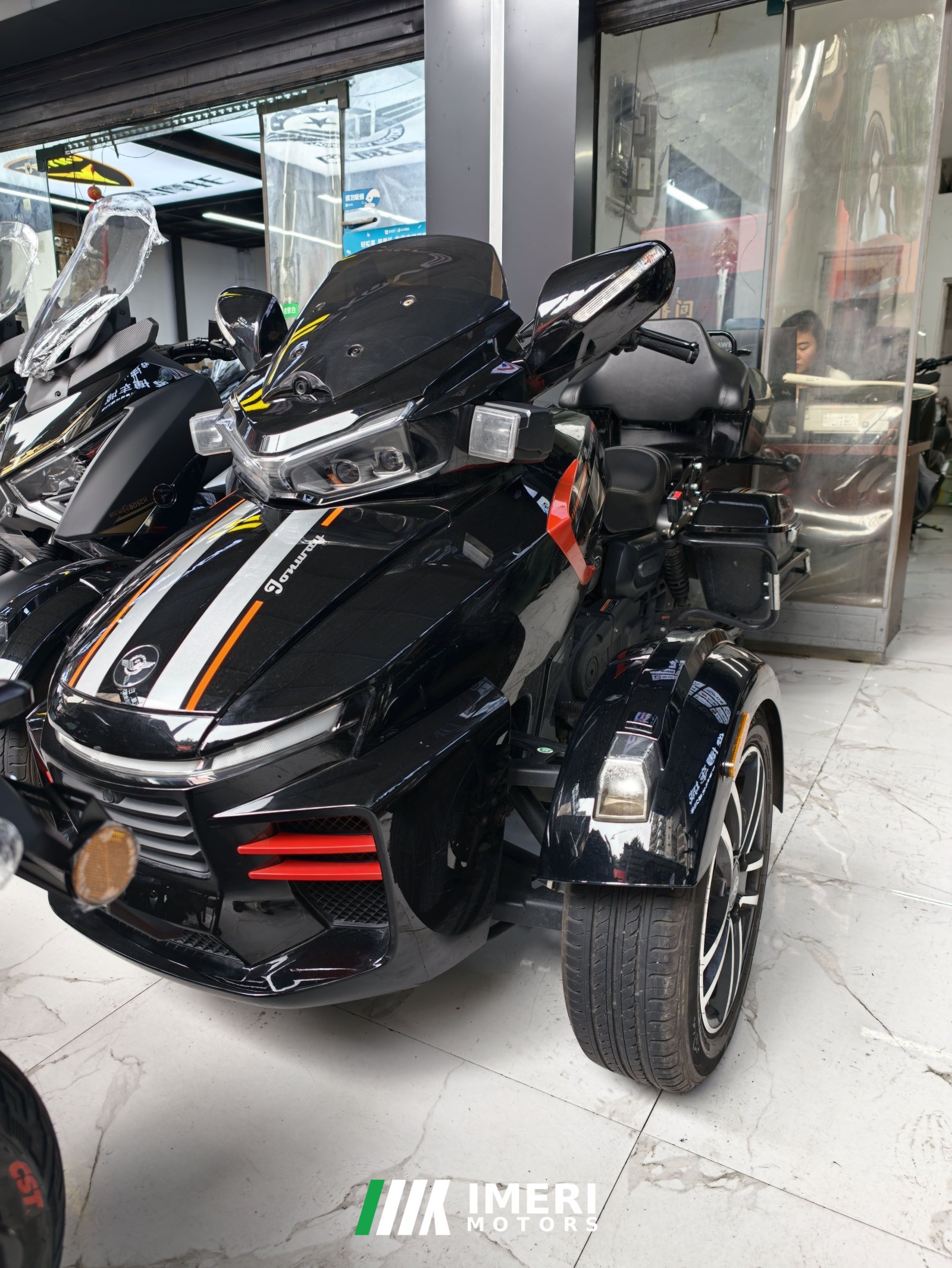 2024 John Waye Weidinán 400 cc