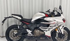 QJMOTOR Roewe i5 550 / Sai 550 *(Context-dependent, usually referring to the motorcycle "Sai 550" or Roewe car v - ფოტო 2