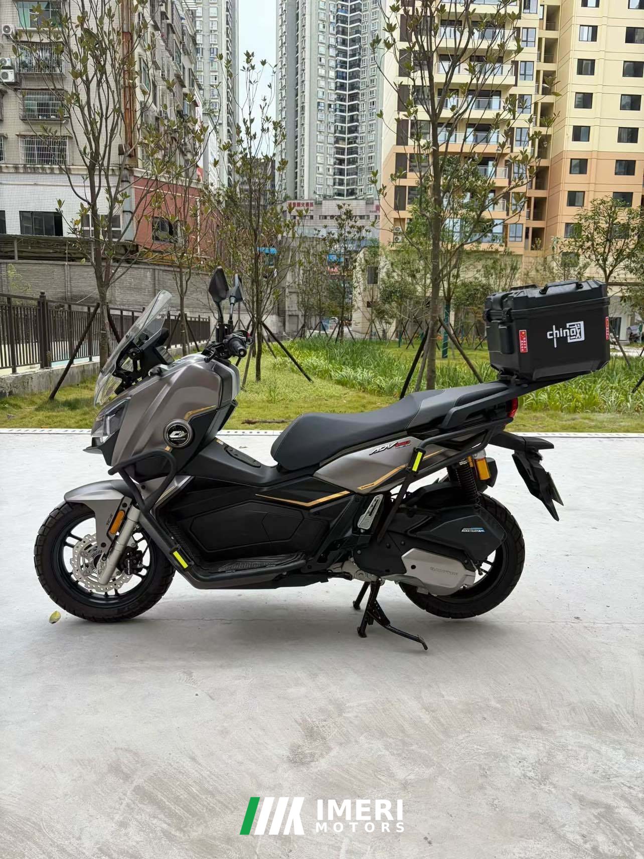 2025 QJMOTOR Hong 150ADV