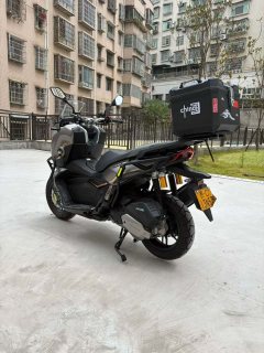 QJMOTOR Hong 150ADV - ფოტო 4