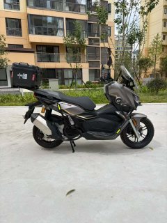 QJMOTOR Hong 150ADV - ფოტო 7