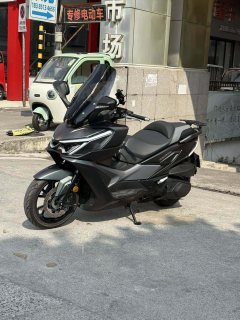 SYM Cruisym 400 - photo 11