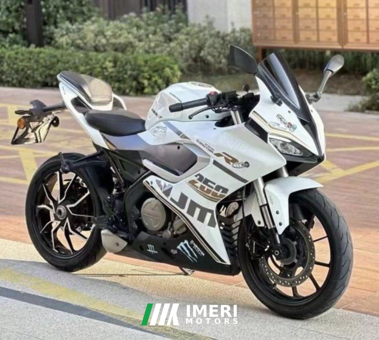 2022 QJMOTOR SRK 250