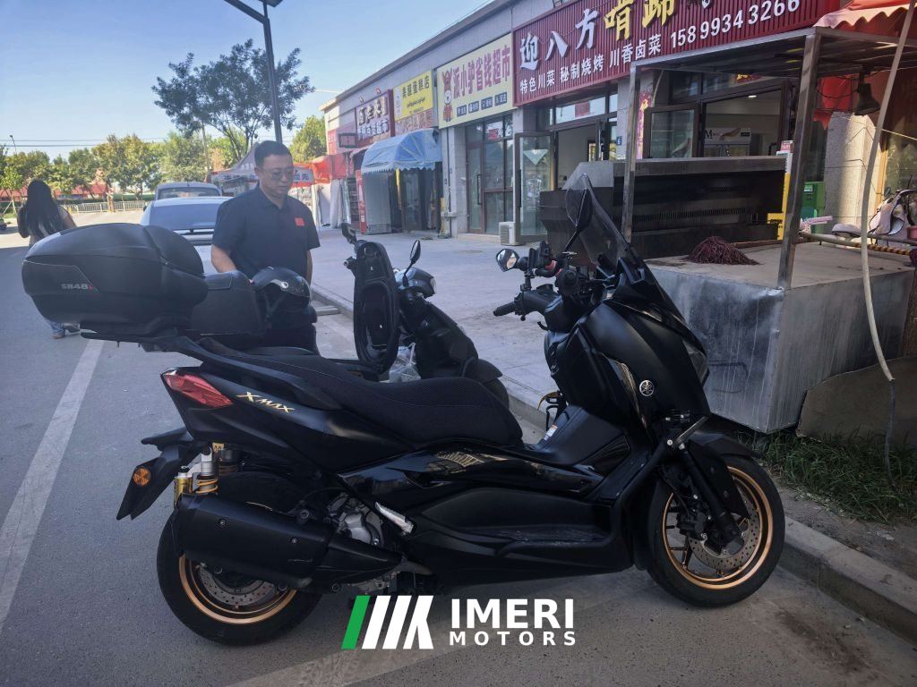 2022 Yamaha XMAX 300 cc