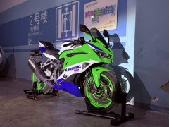 Kawasaki ZX-4R 400 cc - ფოტო 2
