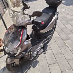 QJMOTOR Hong 150RS - photo 1