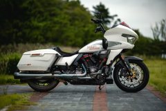 Harley-Davidson Road Glide 1977 cc - ფოტო 2