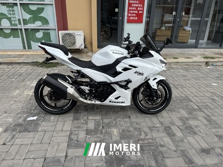 2023 Kawasaki Ninja 400