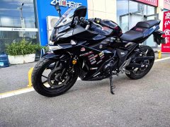 Haojue Suzuki GSX250R - ფოტო 1