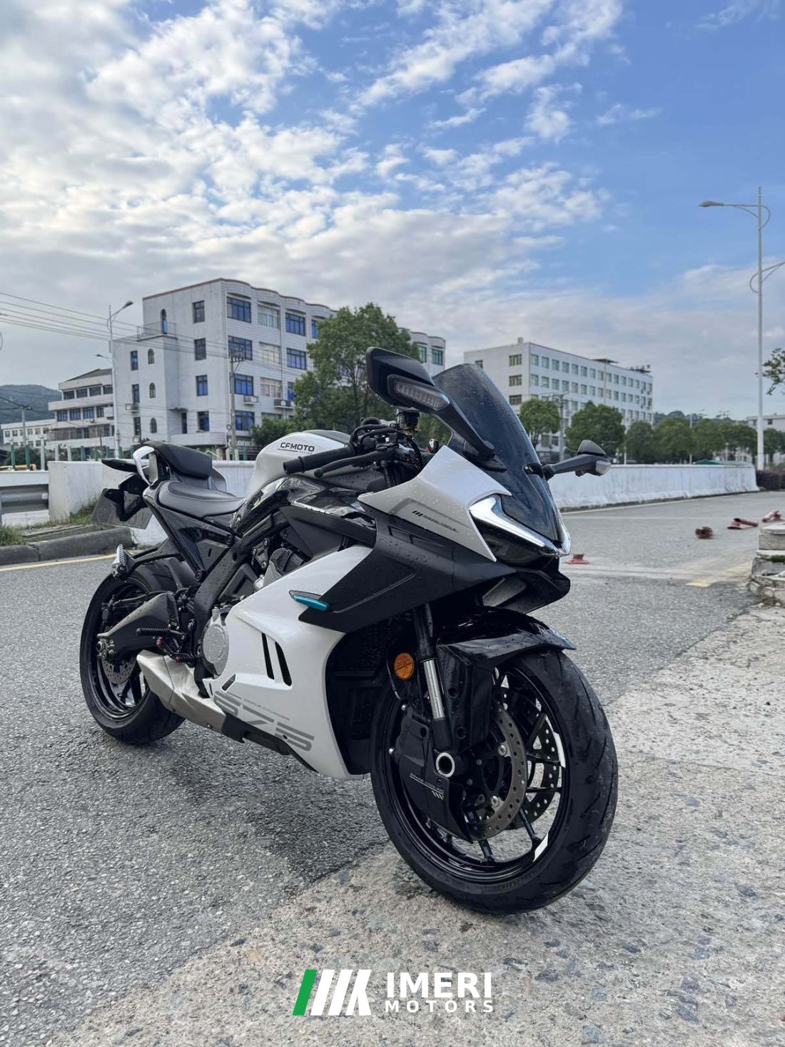 CFMOTO 675SR-R - motorcycle from China