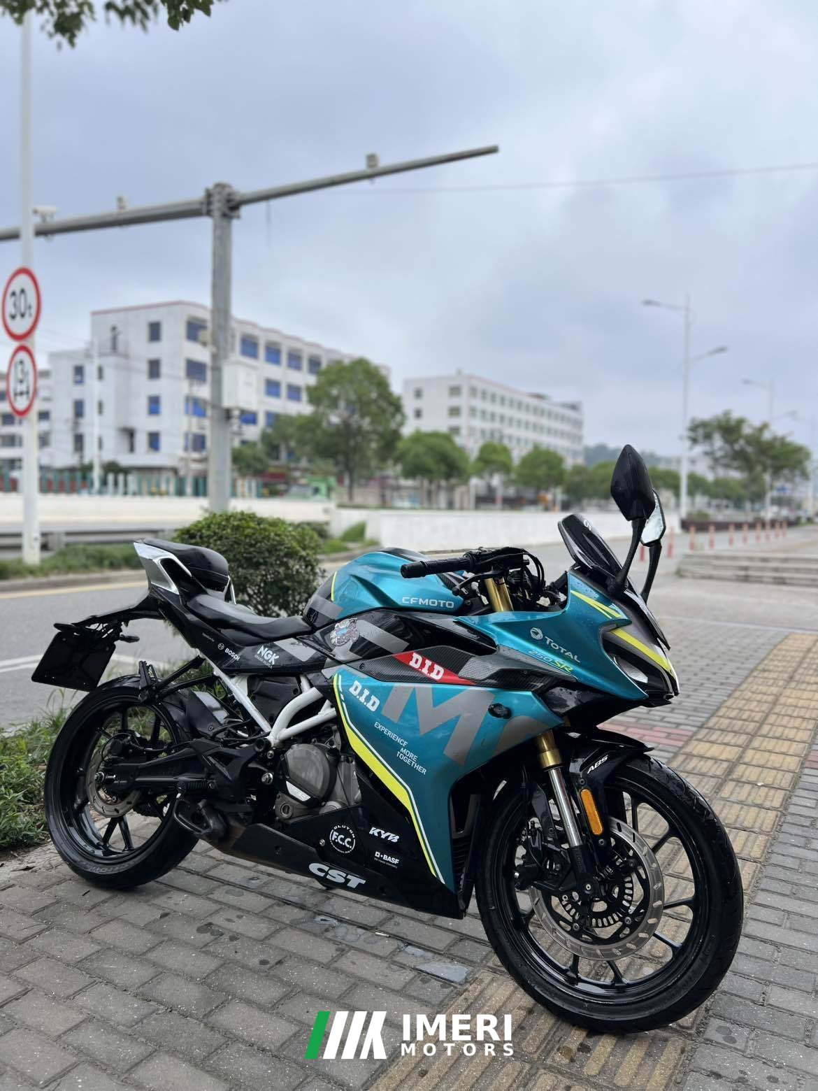 2021 CFMOTO 250SR