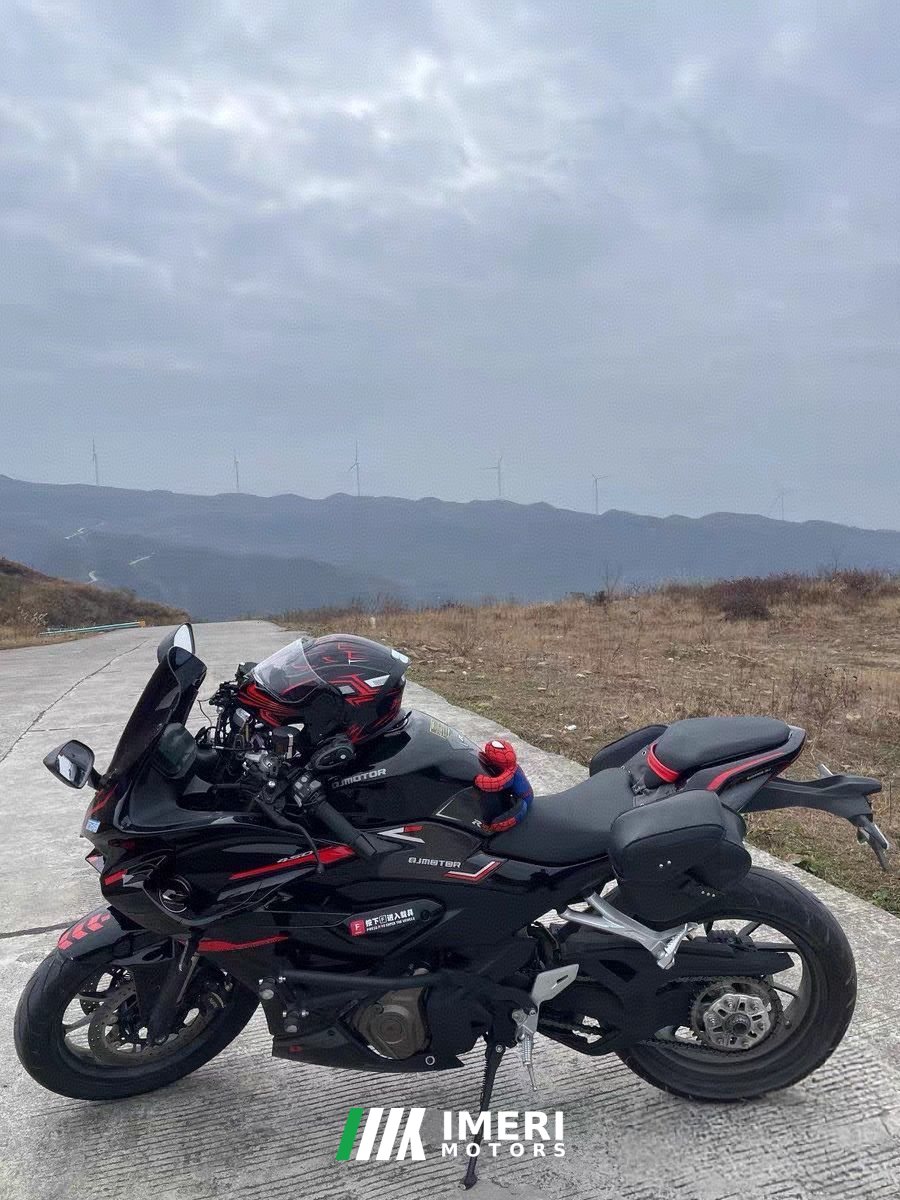QJMOTOR 450 - motorcycle from China