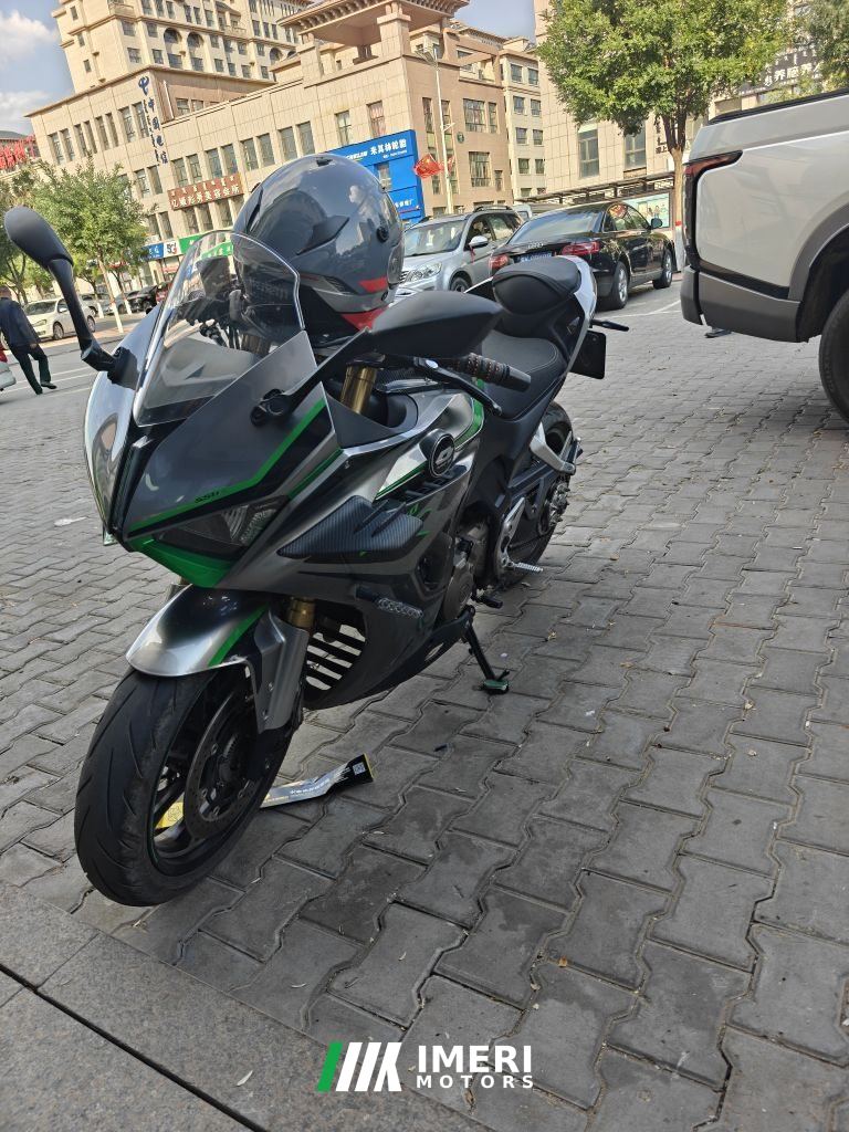 QJMOTOR Roewe i5 550 / Sai 550 *(Context-dependent, usually referring to the motorcycle "Sai 550" or Roewe car v - motorcycl…