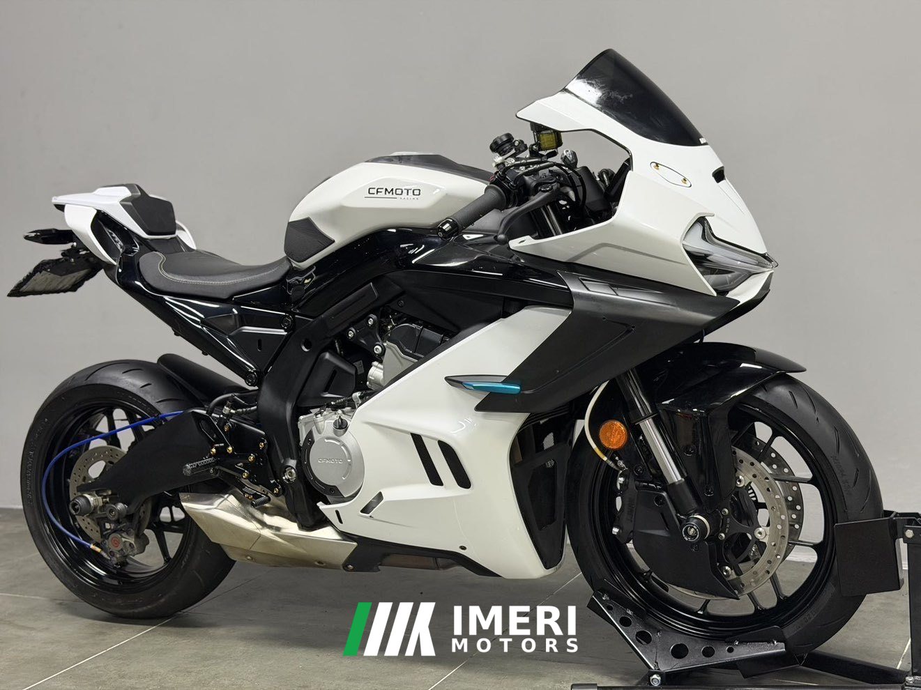 2024 CFMOTO 675SR-R
