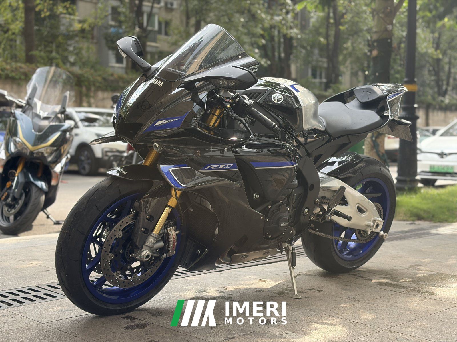 2025 Yamaha YZF-R1 1000 cc
