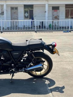 Honda CB1100 - photo 10