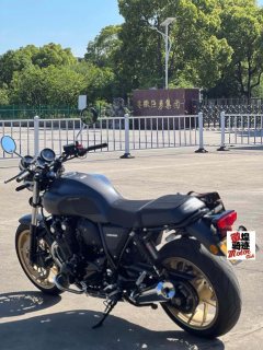 Honda CB1100 - photo 12