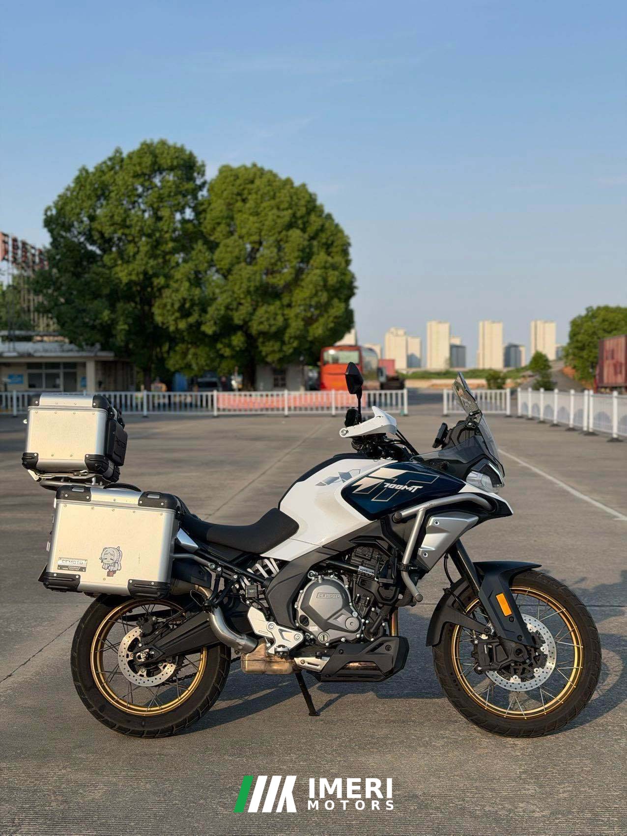 2025 CFMOTO 700MT