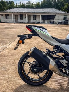 Kawasaki Ninja 400 - ფოტო 4