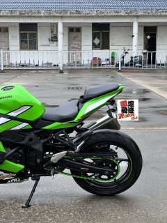 Kawasaki ZX-4R 400 cc - ფოტო 11