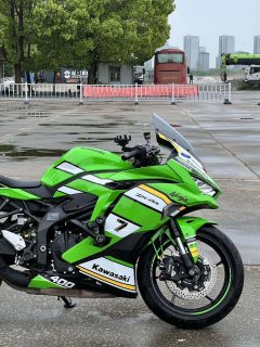 Kawasaki ZX-4R 400 cc - ფოტო 2