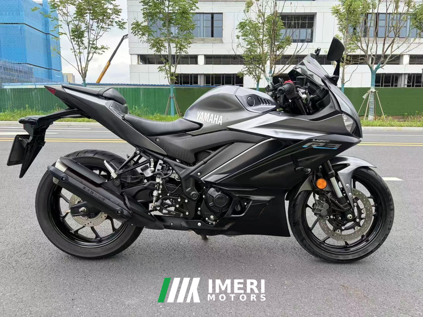2022 Yamaha YZF-R3 320 cc