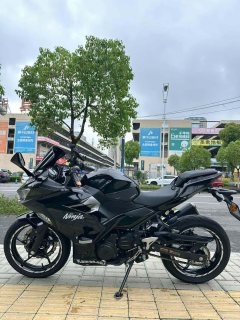 Kawasaki Ninja 400 - ფოტო 4