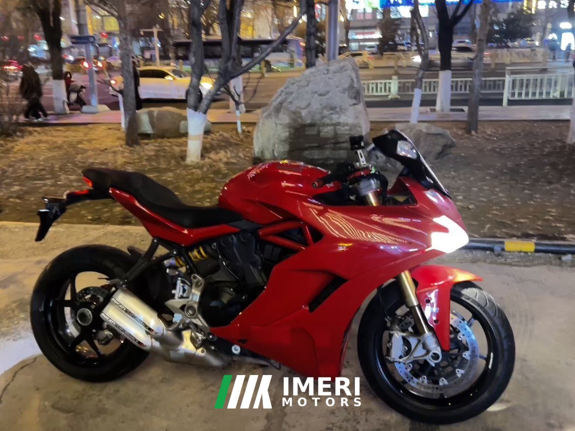 2021 Ducati SuperSport 950 cc