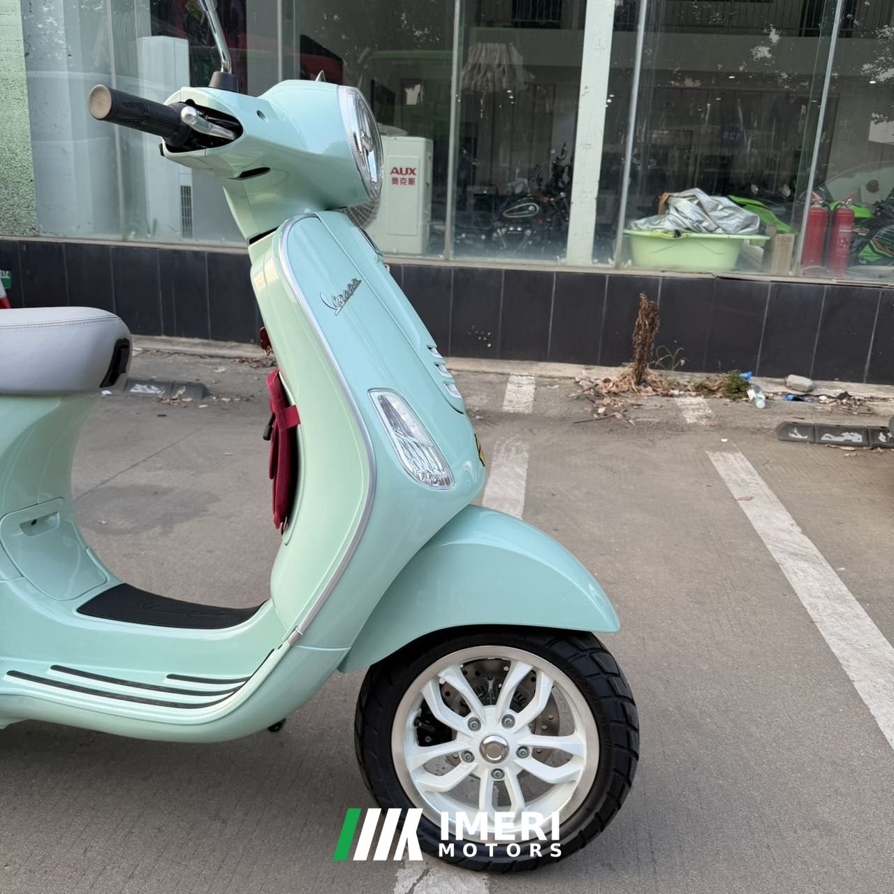 2025 VESPA LX 125