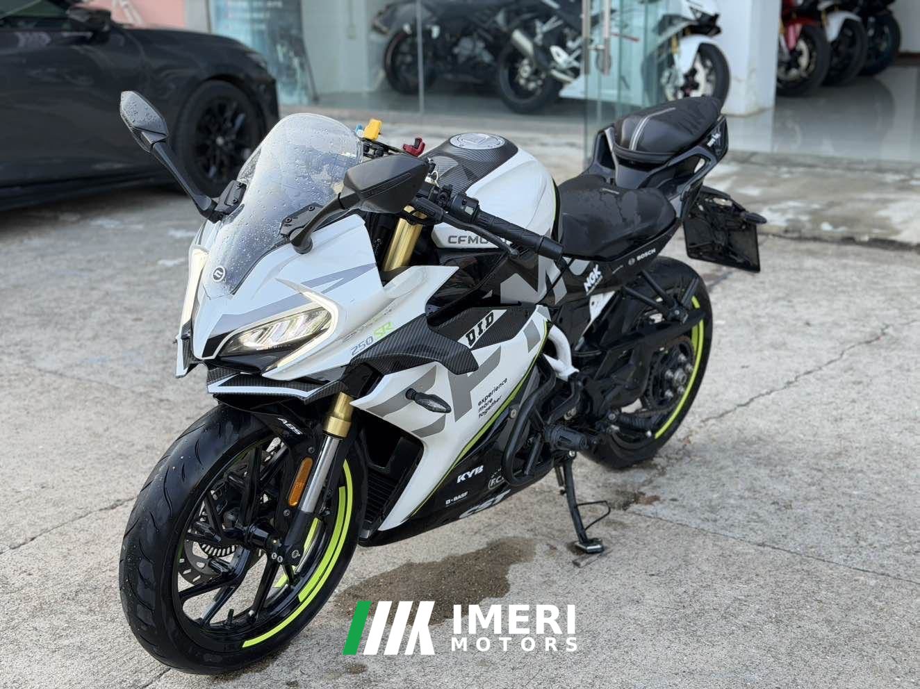 2022 CFMOTO 250SR
