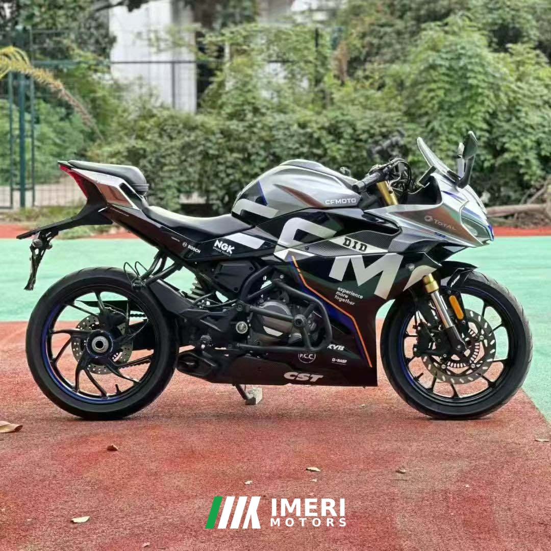 2022 CFMOTO 250SR