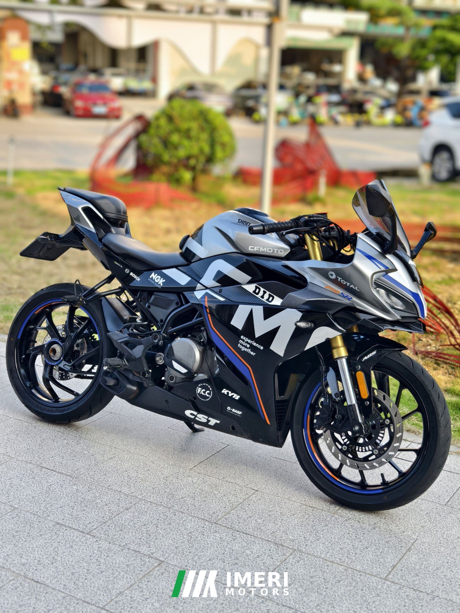 2022 CFMOTO 250SR
