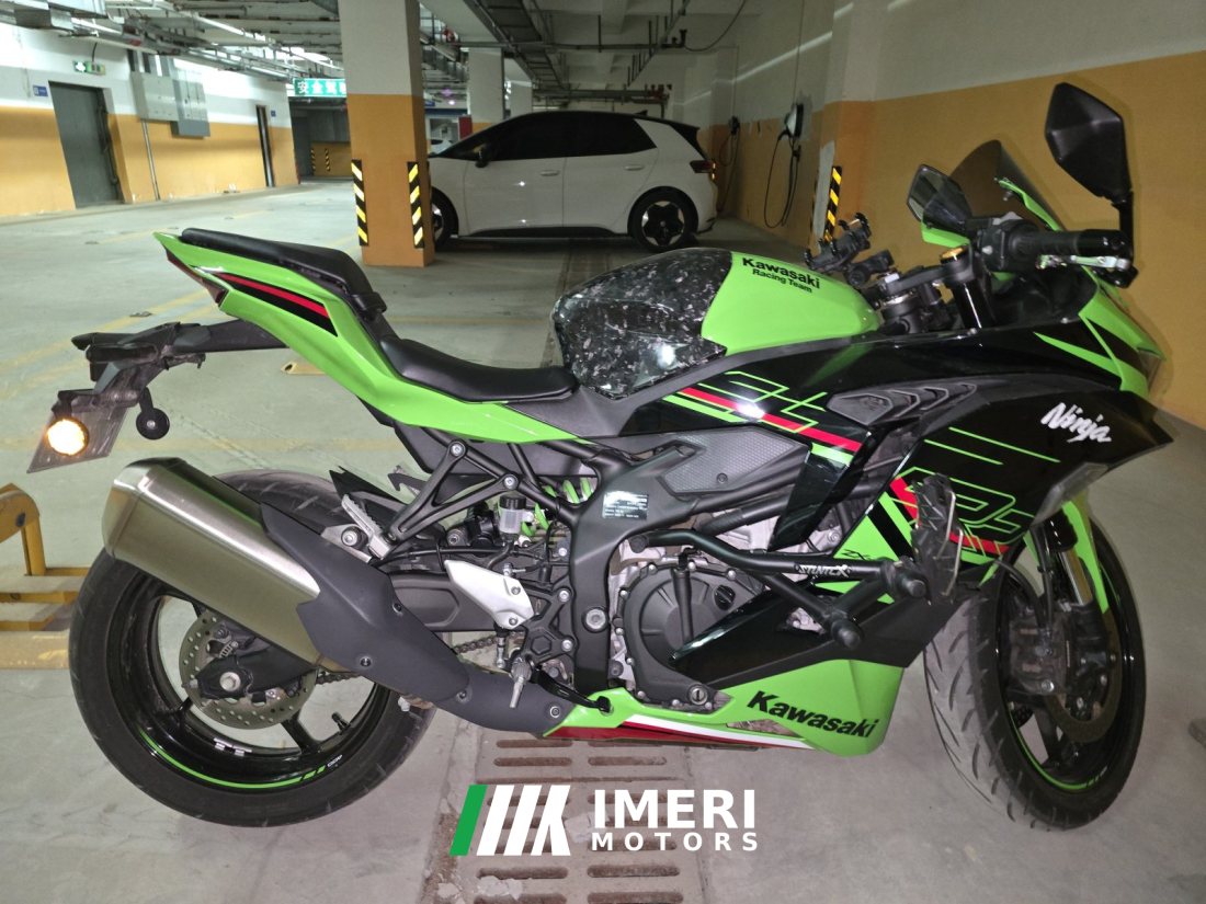 Kawasaki ZX-4R 400 cc - motorcycle from China