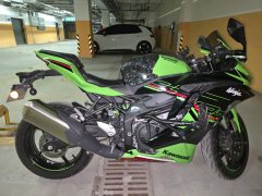 Kawasaki ZX-4R 400 cc - photo 1
