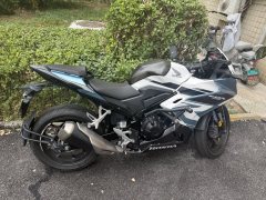 Honda CBR400R - ფოტო 1